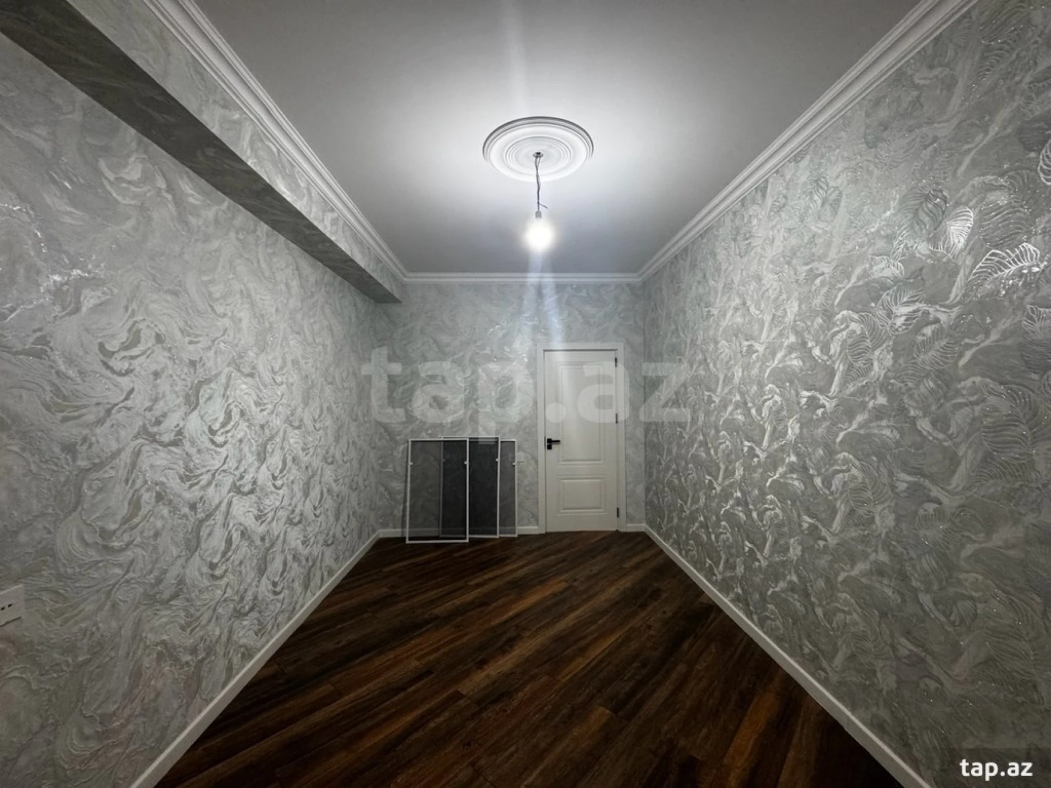 Satılır 3 otaqlı yeni tikili 100 m²
