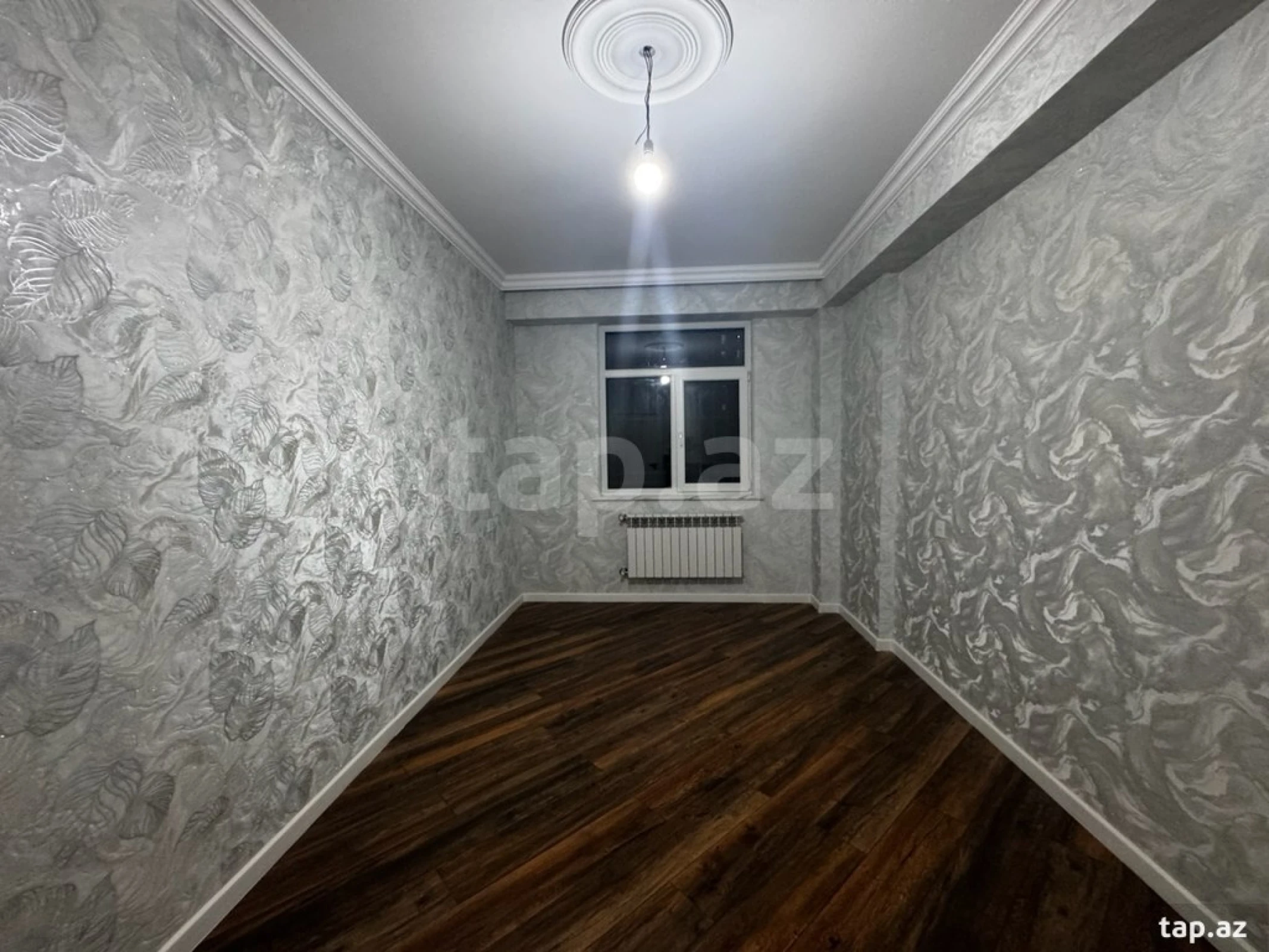 Satılır 3 otaqlı yeni tikili 100 m²