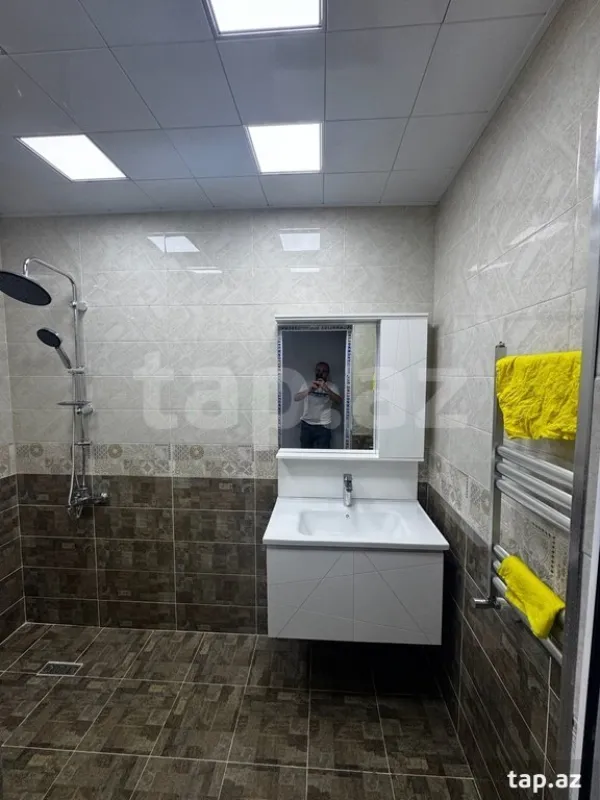Satılır 3 otaqlı yeni tikili 100 m²