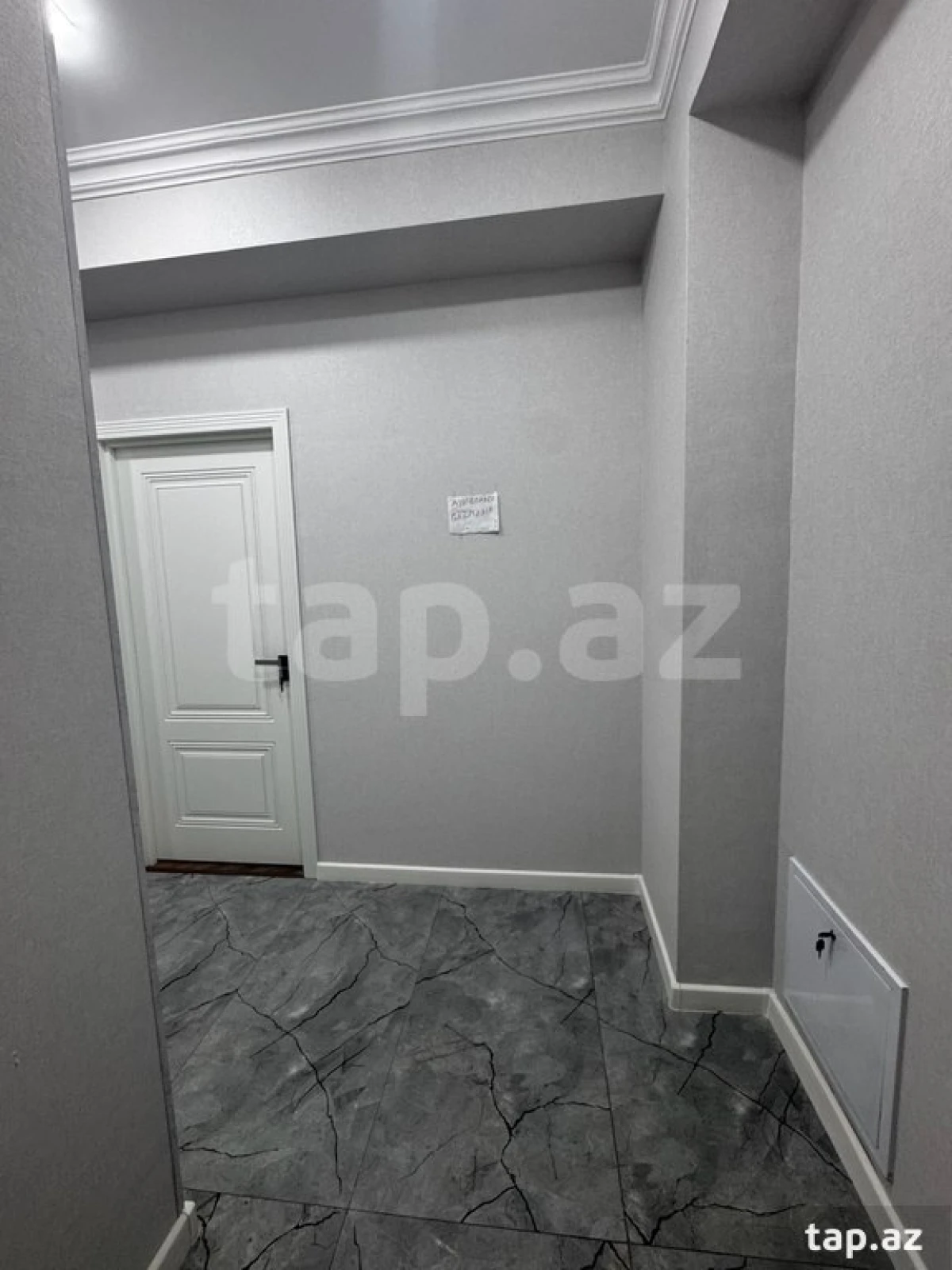 Satılır 3 otaqlı yeni tikili 100 m²