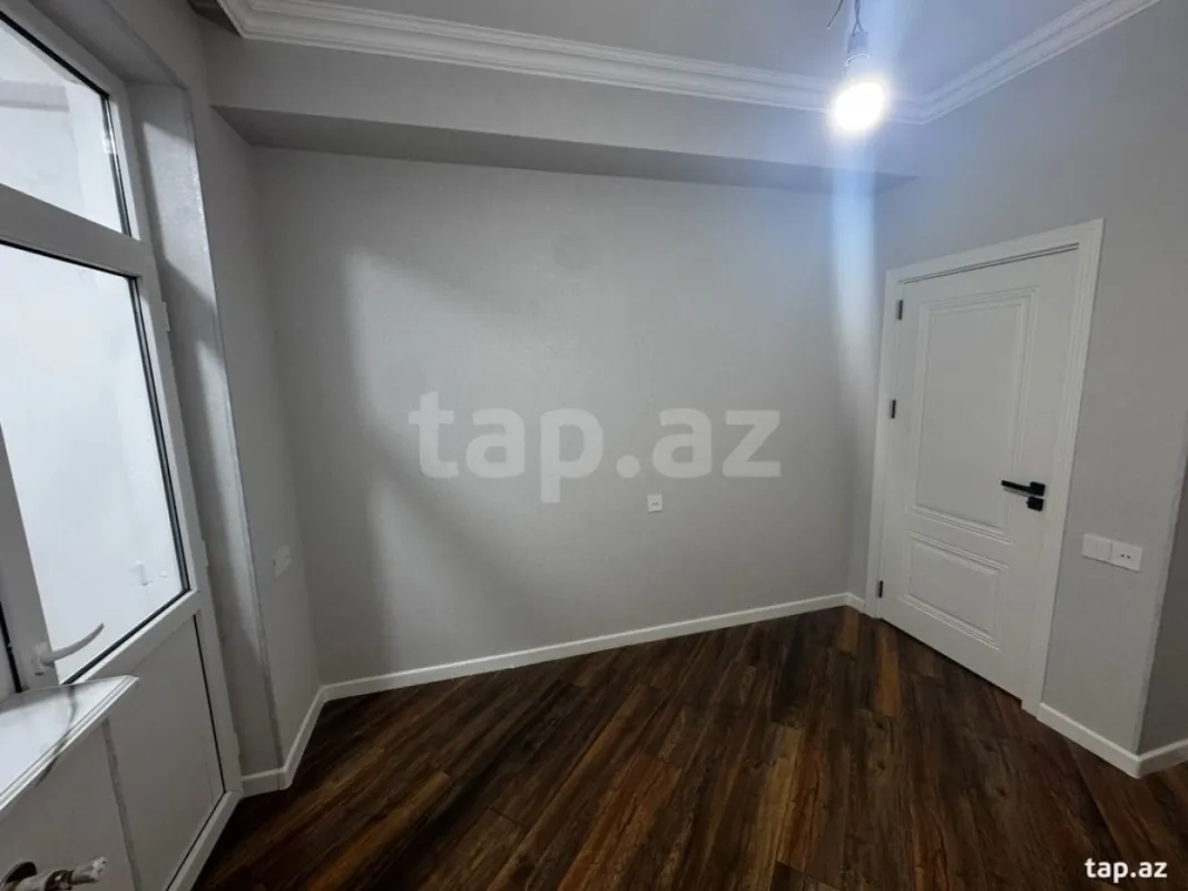 Satılır 3 otaqlı yeni tikili 100 m²