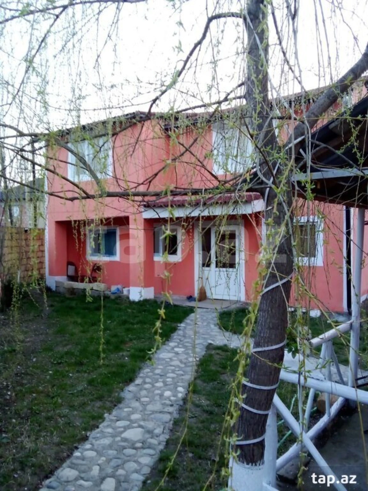 Kirayə verilir 3 otaqlı həyət evi 90 m²