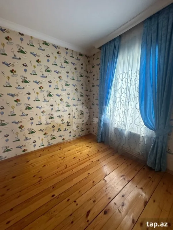 Kirayə verilir 4 otaqlı həyət evi