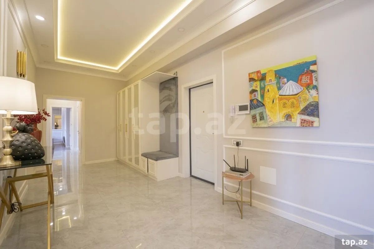 Satılır 3 otaqlı yeni tikili 166 m²
