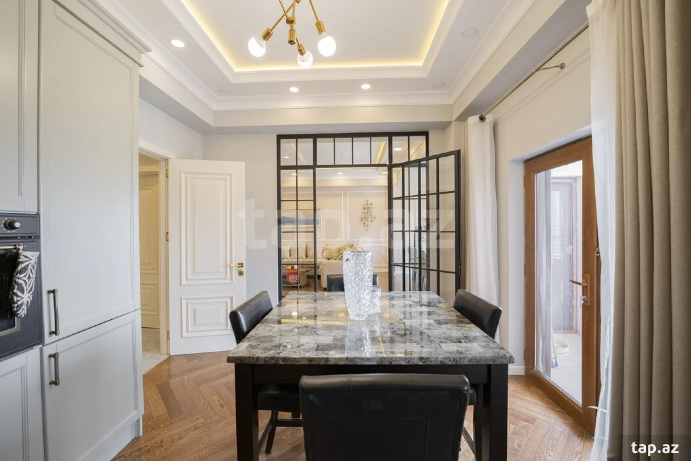 Satılır 3 otaqlı yeni tikili 166 m²