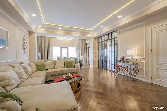 Satılır 3 otaqlı yeni tikili 166 m²