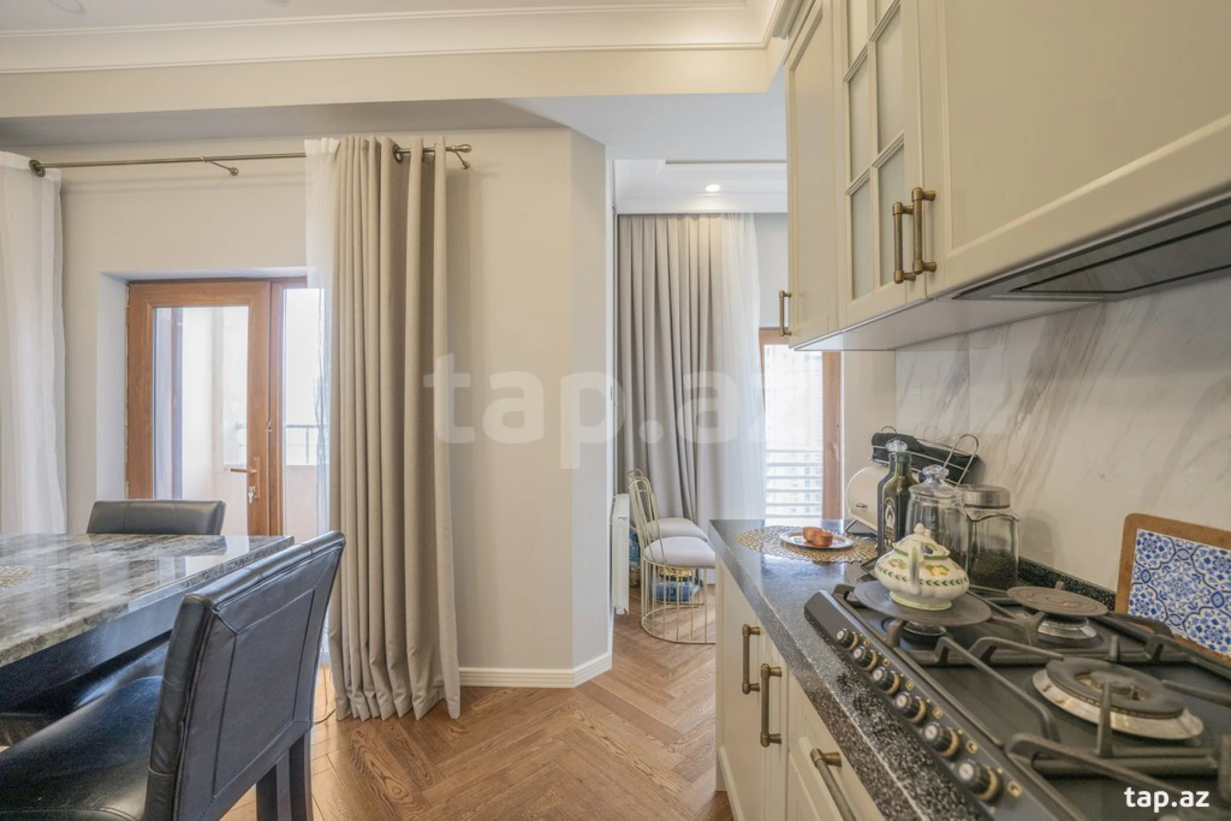 Satılır 3 otaqlı yeni tikili 166 m²
