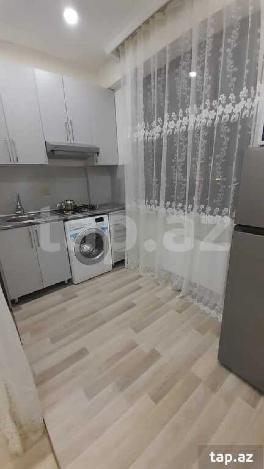 Kirayə verilir 2 otaqlı yeni tikili 50 m²