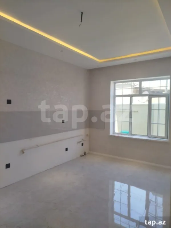 Satılır 4 otaqlı həyət evi