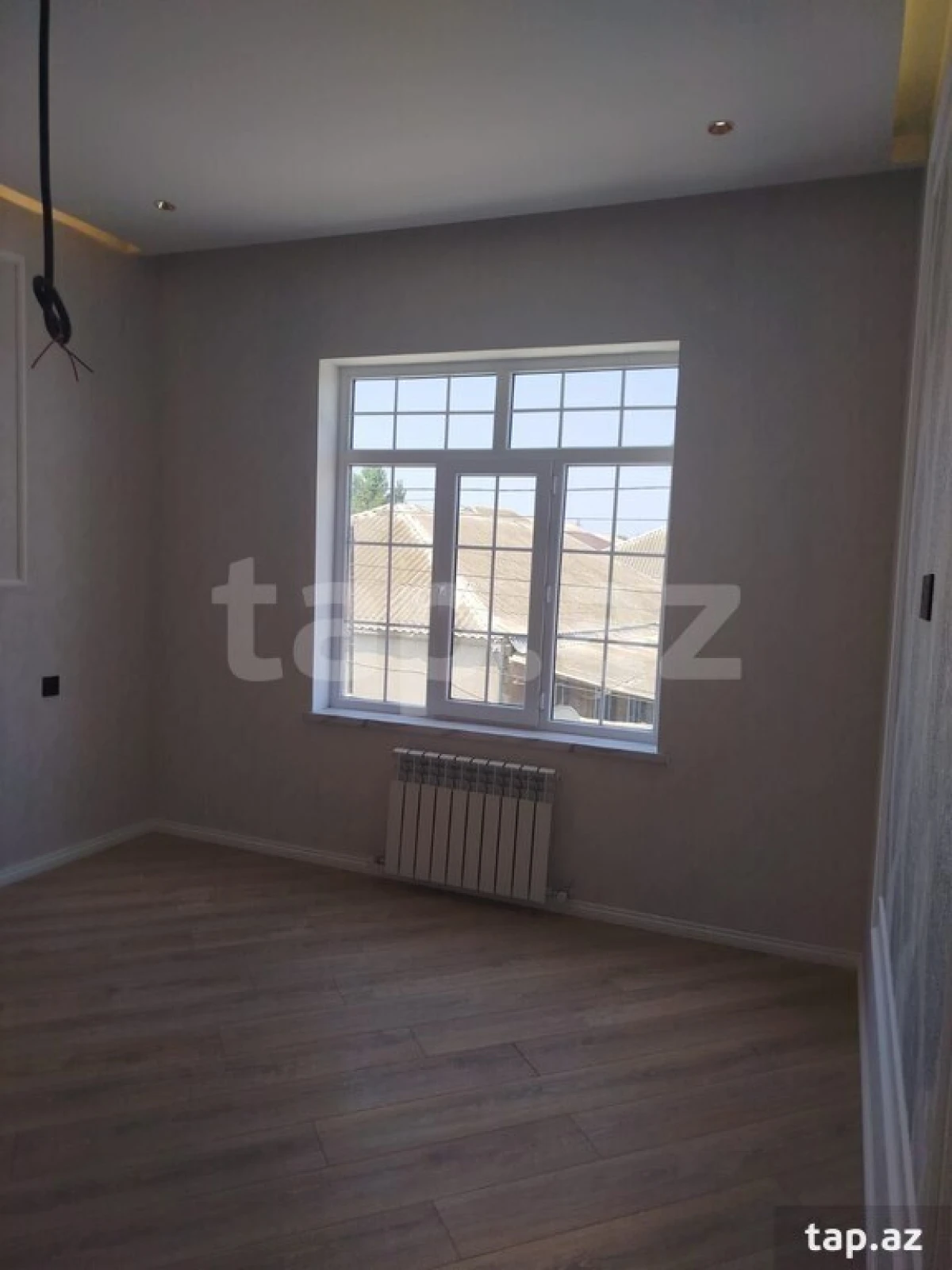 Satılır 4 otaqlı həyət evi