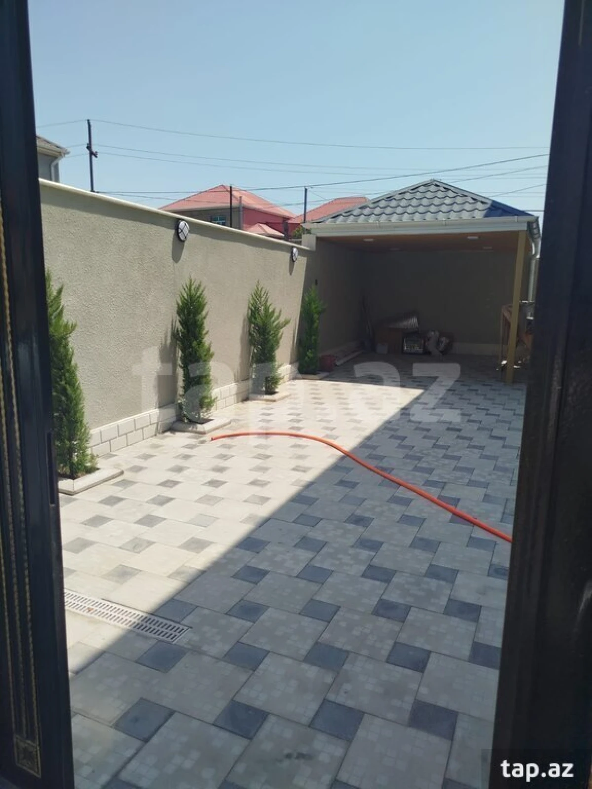 Satılır 4 otaqlı həyət evi