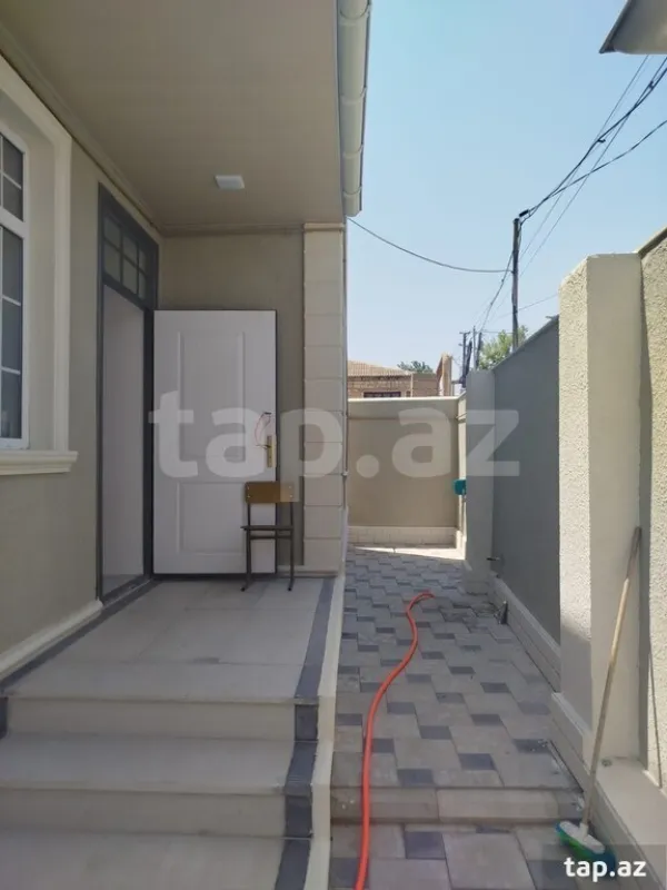 Satılır 4 otaqlı həyət evi