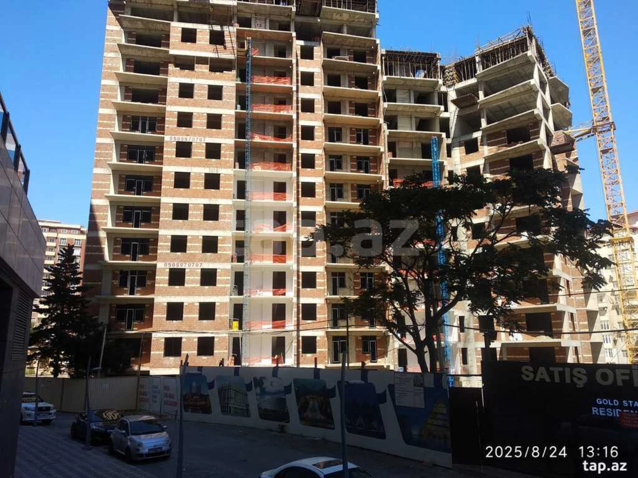 Satılır 2 otaqlı yeni tikili 108 m²