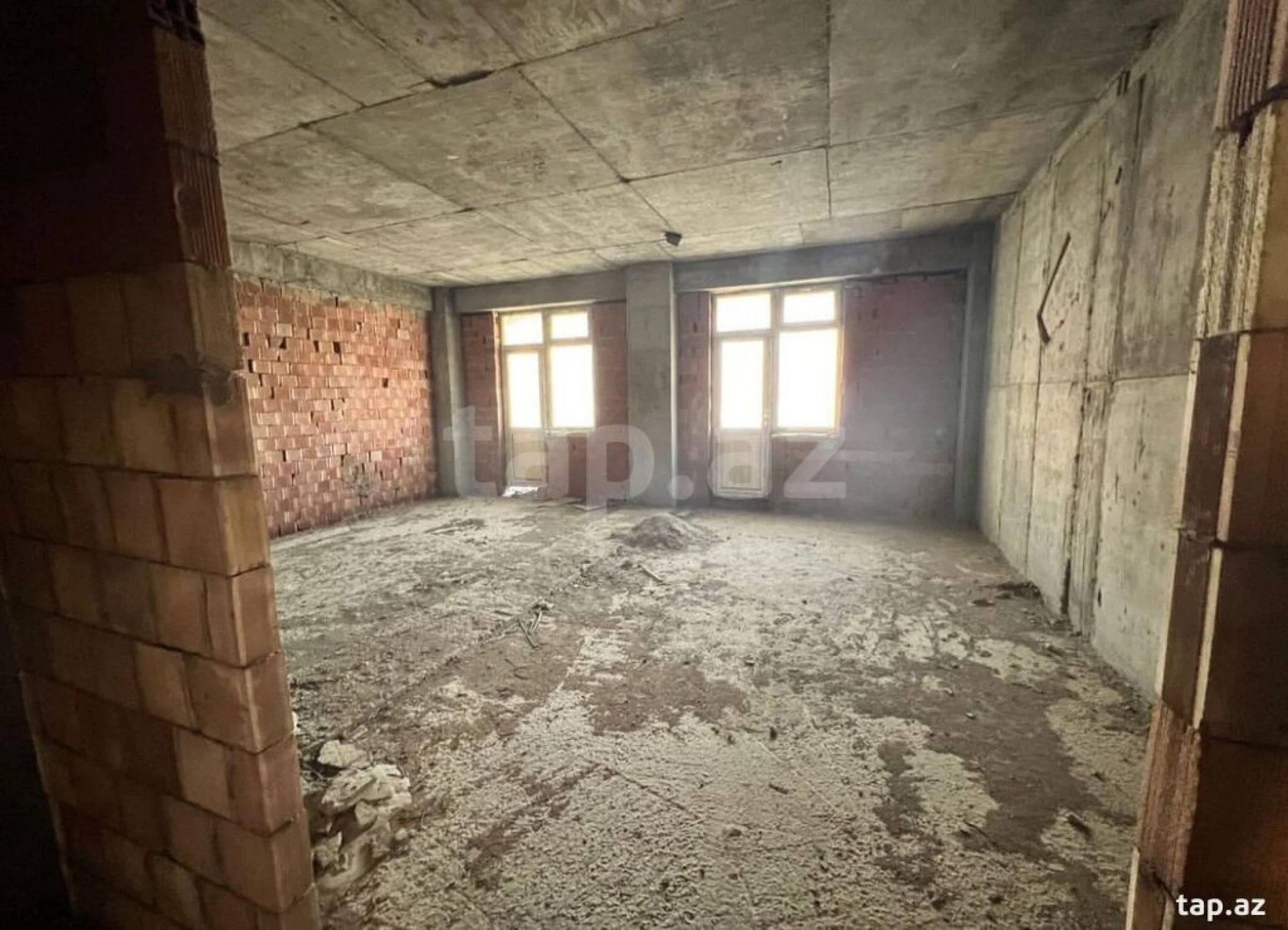 Satılır 2 otaqlı yeni tikili 108 m²