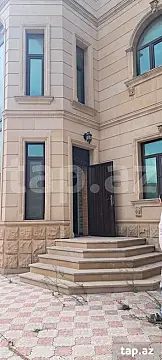Satılır 9 otaqlı həyət evi