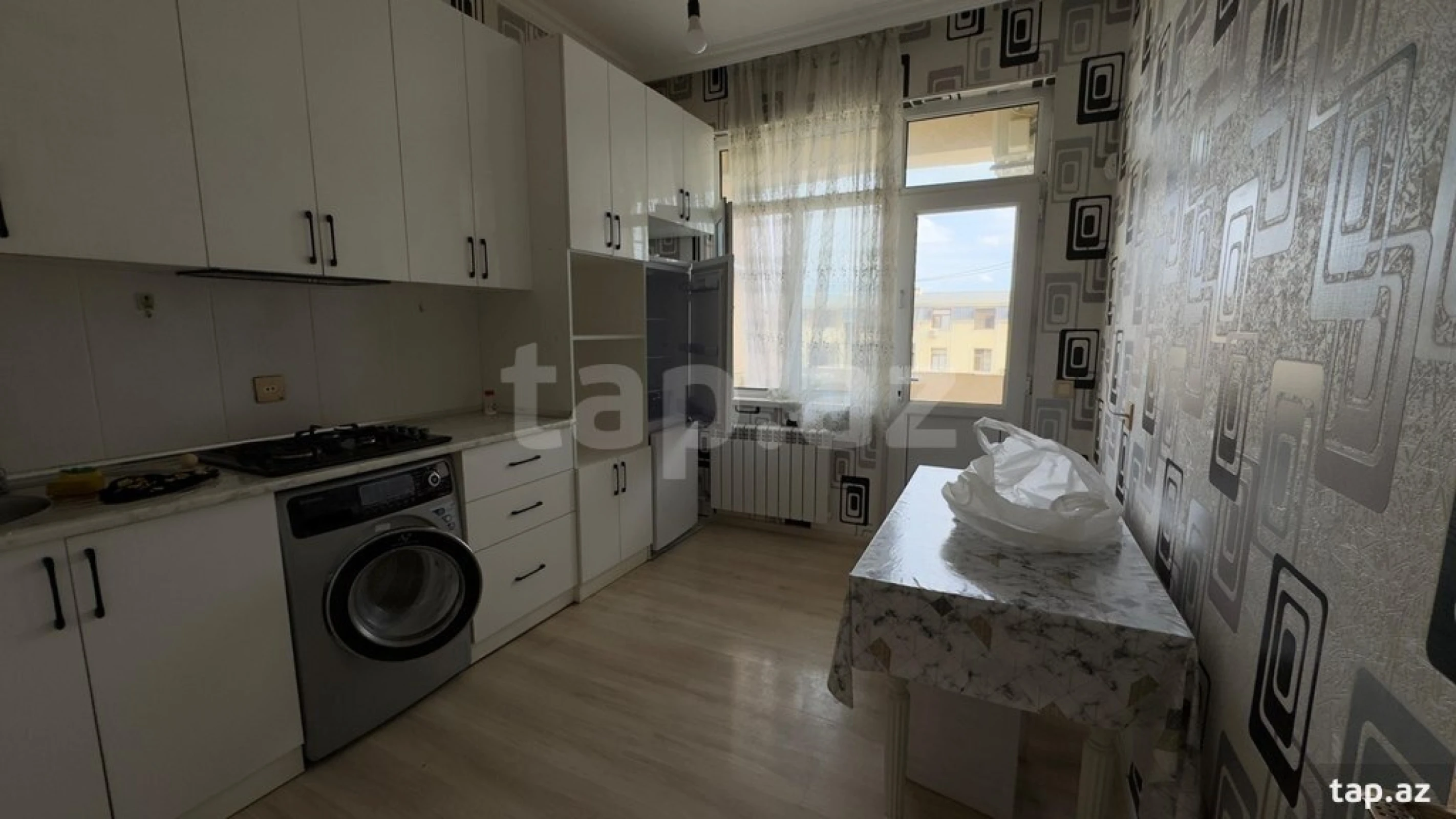 Kirayə verilir 2 otaqlı yeni tikili 58 m²