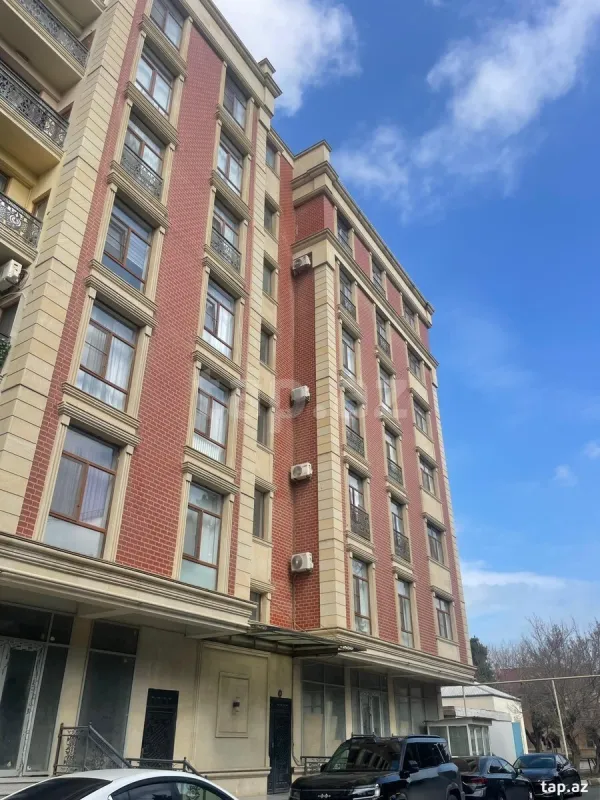 Satılır 2 otaqlı yeni tikili 165 m²