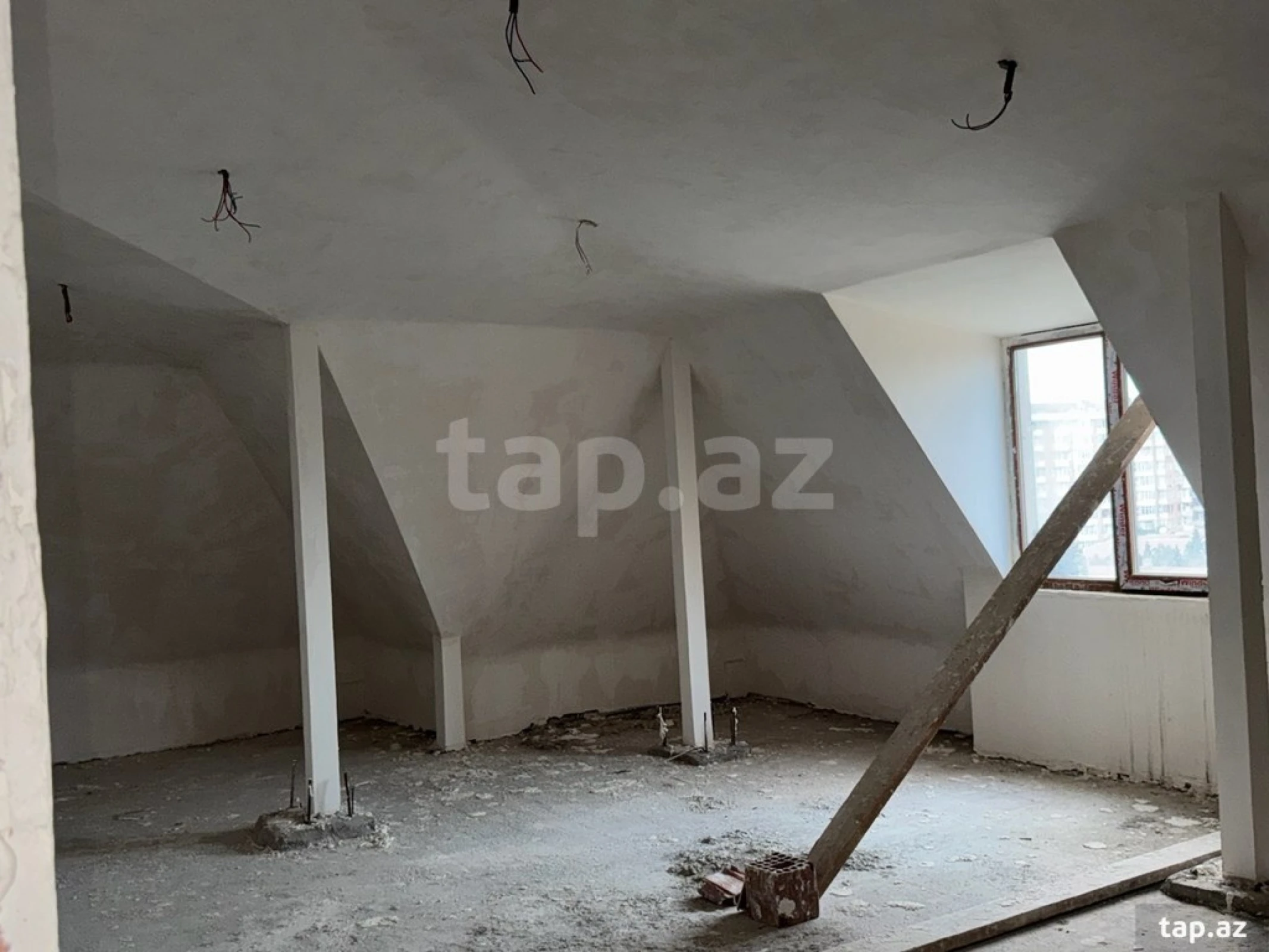 Satılır 2 otaqlı yeni tikili 165 m²