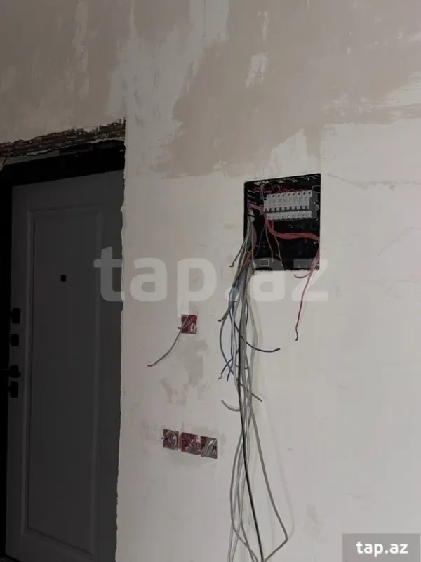 Satılır 2 otaqlı yeni tikili 165 m²