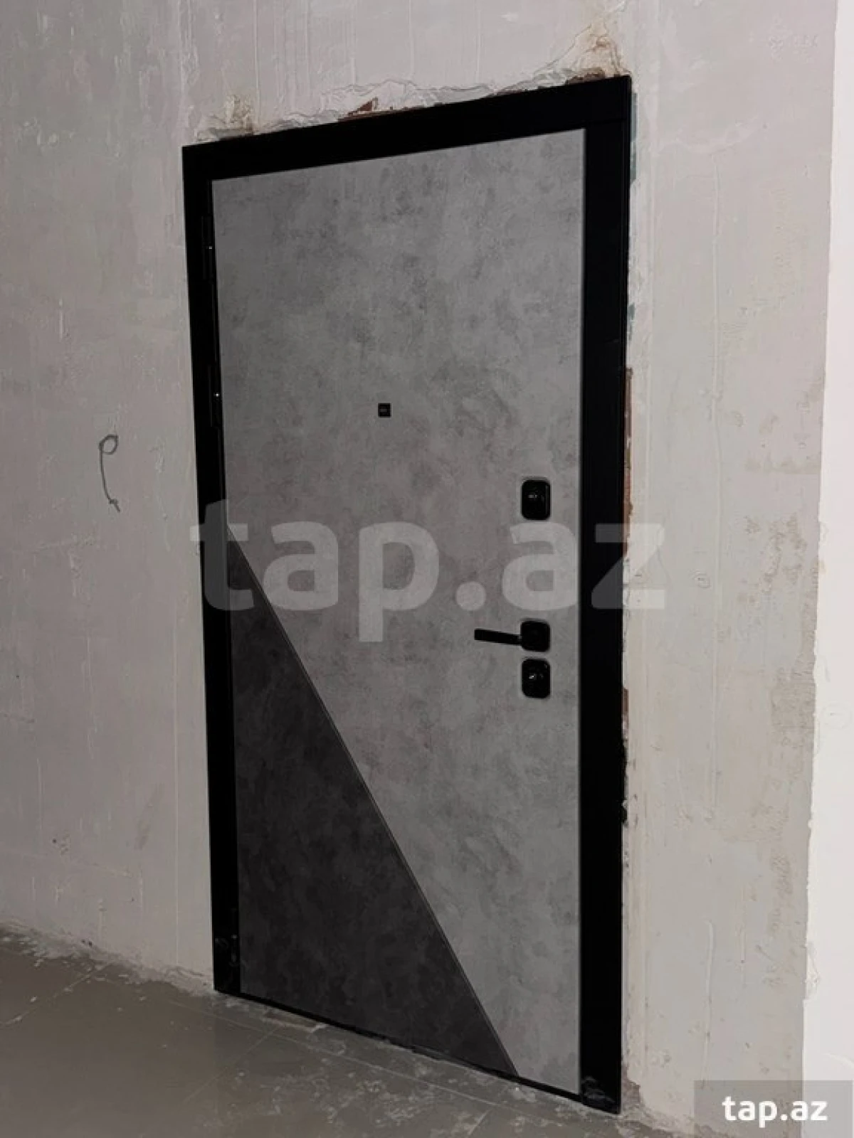 Satılır 2 otaqlı yeni tikili 165 m²