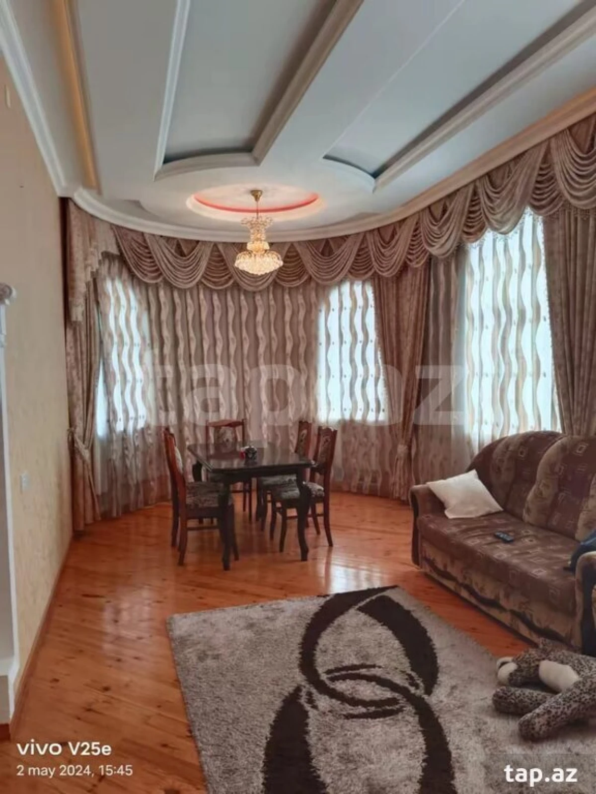 Satılır 7 otaqlı həyət evi