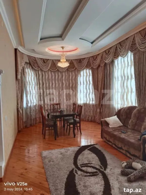 Satılır 7 otaqlı həyət evi