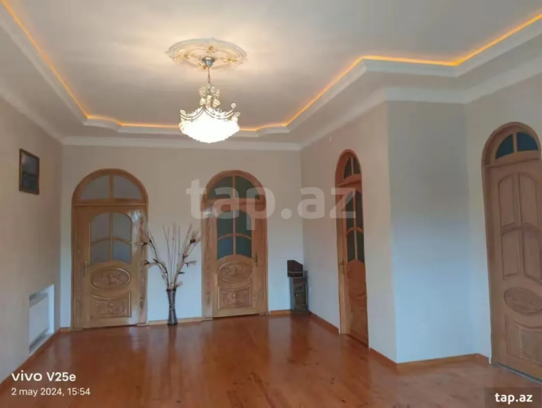 Satılır 7 otaqlı həyət evi