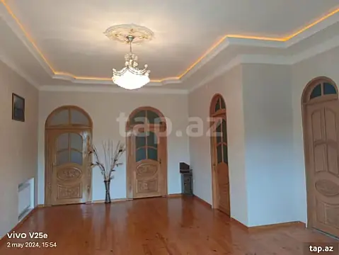 Satılır 7 otaqlı həyət evi