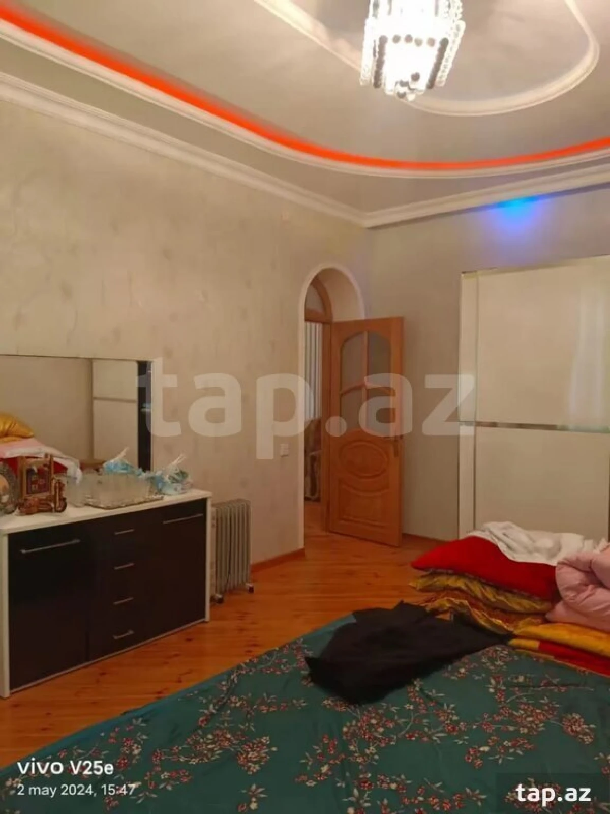 Satılır 7 otaqlı həyət evi