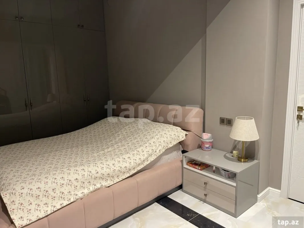 Satılır 3 otaqlı yeni tikili 113 m²