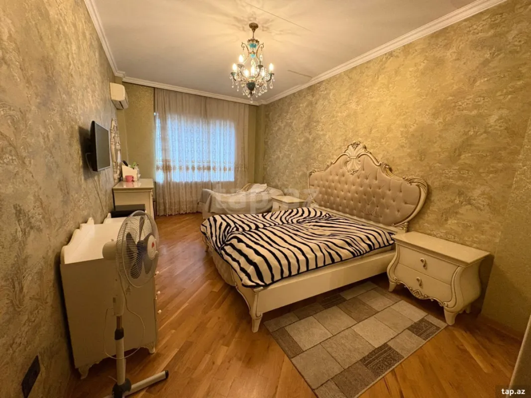 Satılır 4 otaqlı yeni tikili 198 m²