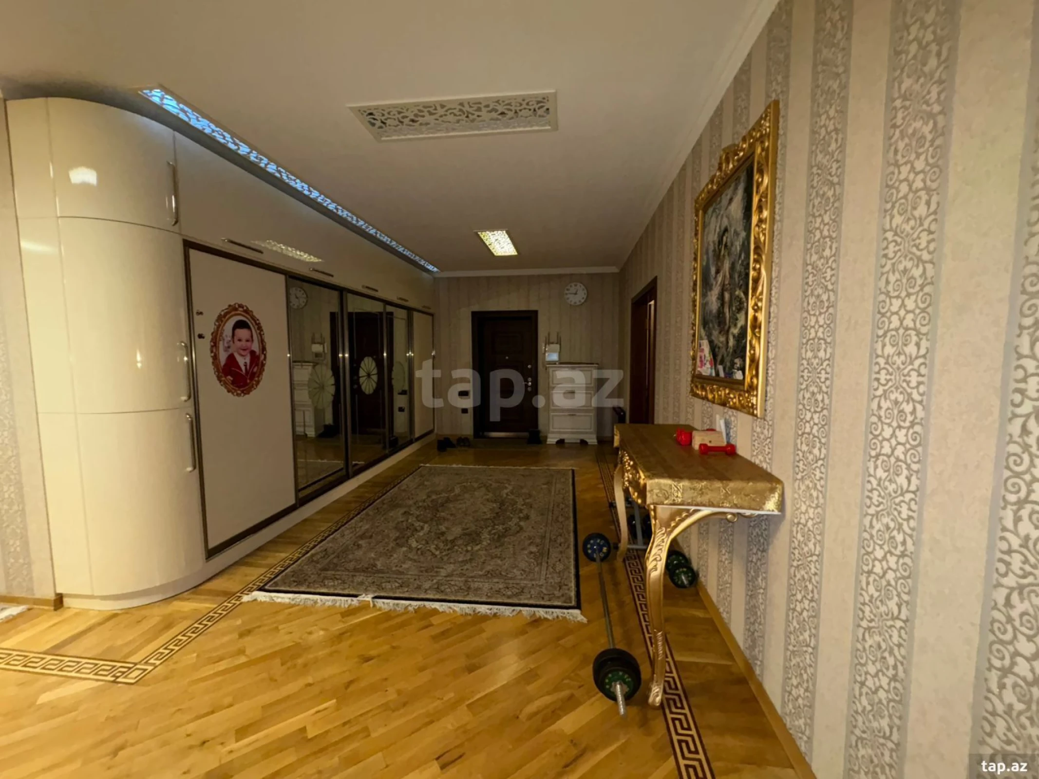 Satılır 4 otaqlı yeni tikili 198 m²