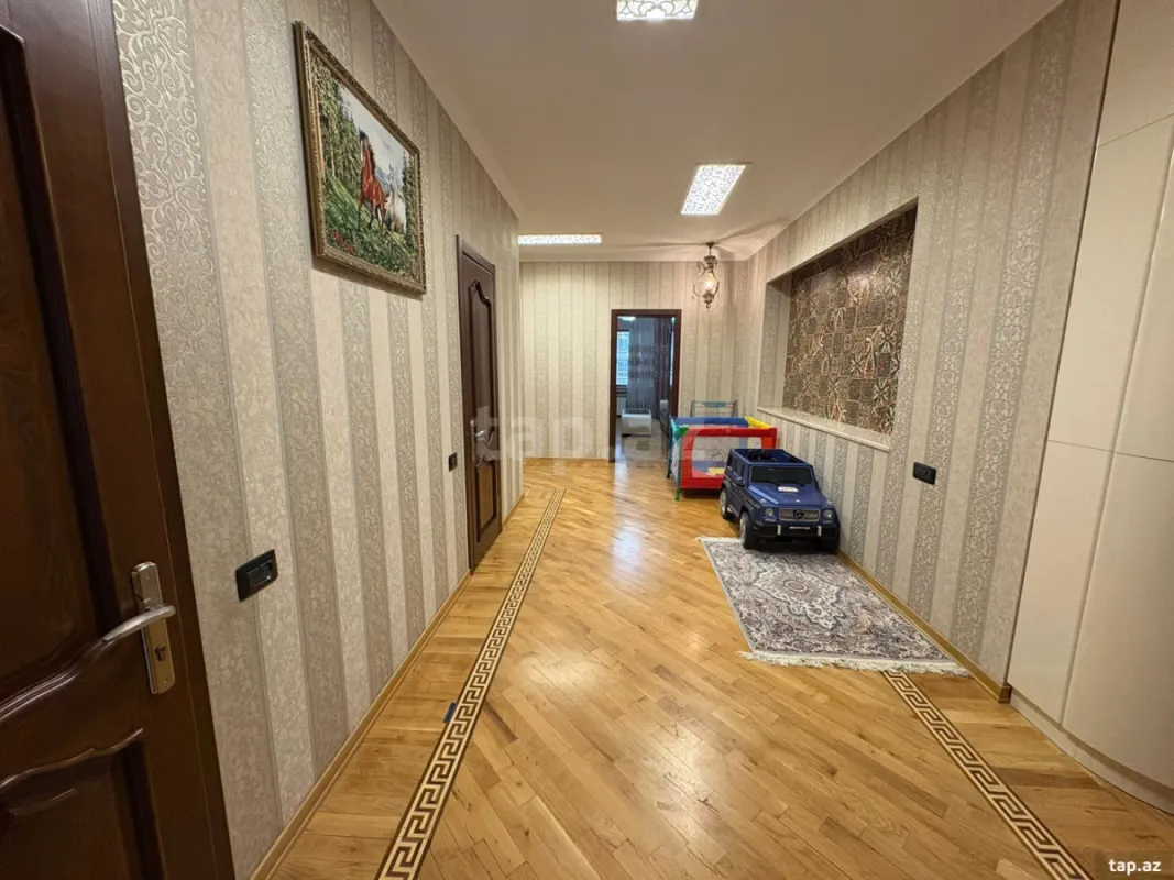 Satılır 4 otaqlı yeni tikili 198 m²