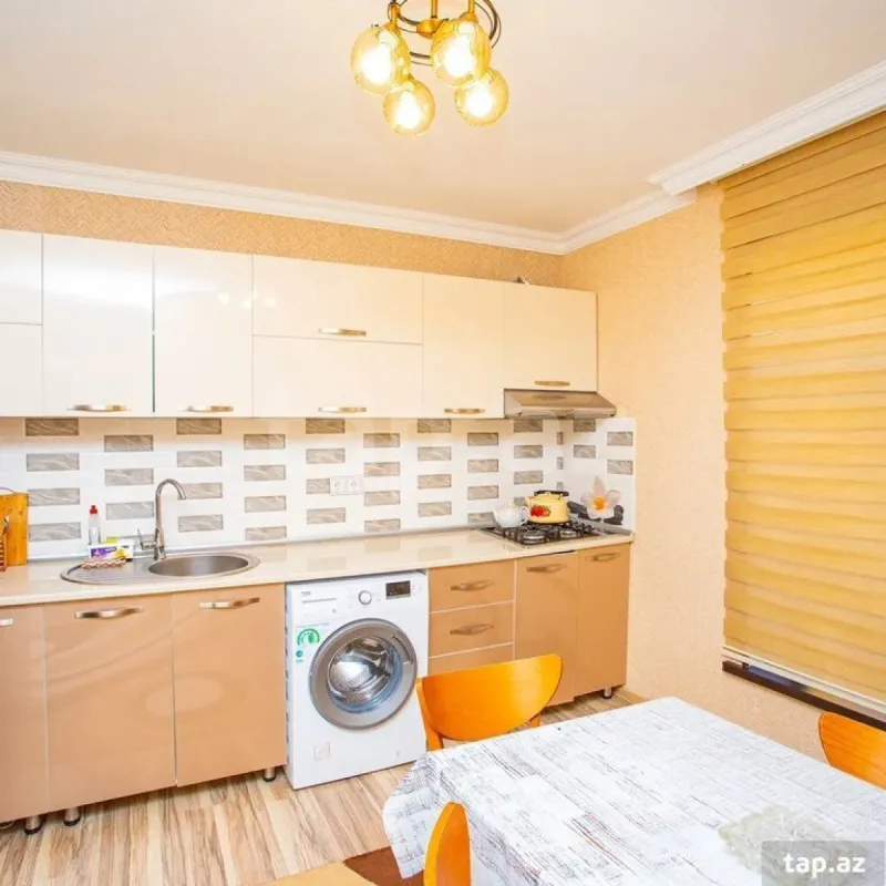 Kirayə verilir 4 otaqlı həyət evi