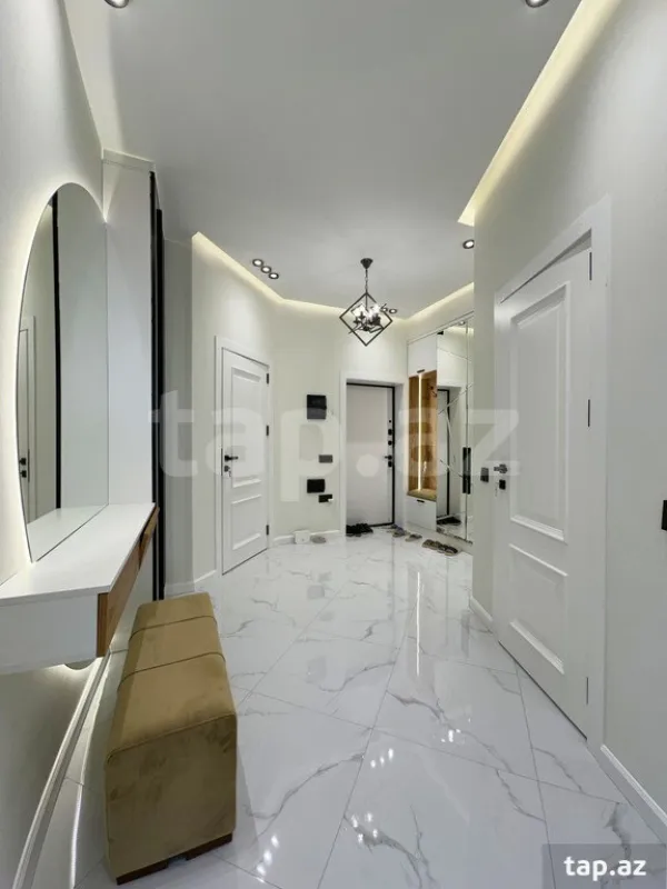 Satılır 3 otaqlı yeni tikili 100 m²