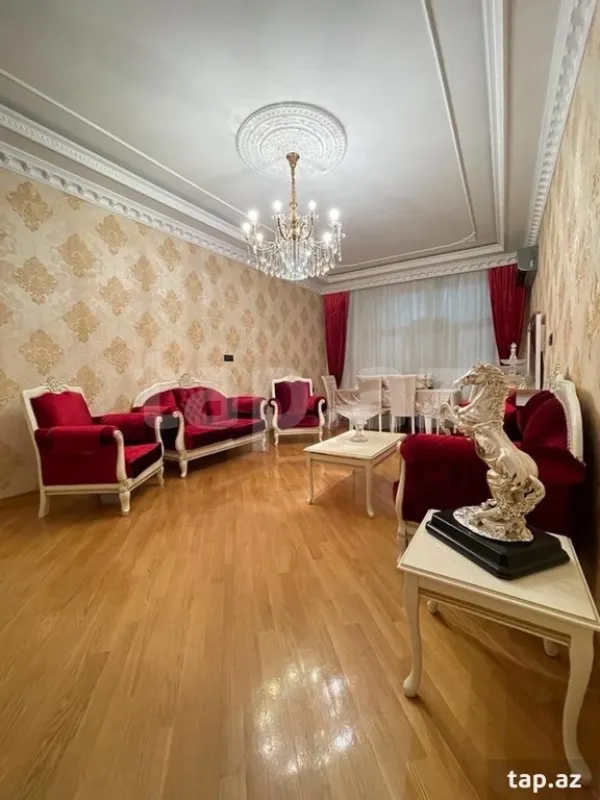 Satılır 2 otaqlı yeni tikili 110 m²