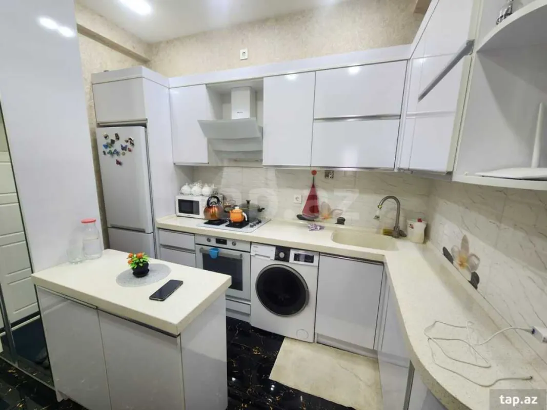 Satılır 3 otaqlı yeni tikili 64.2 m²