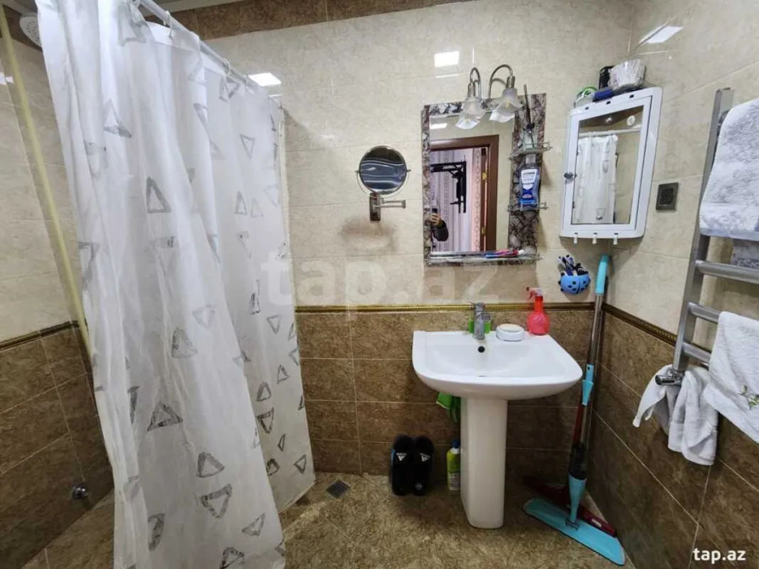 Satılır 2 otaqlı yeni tikili 67 m²