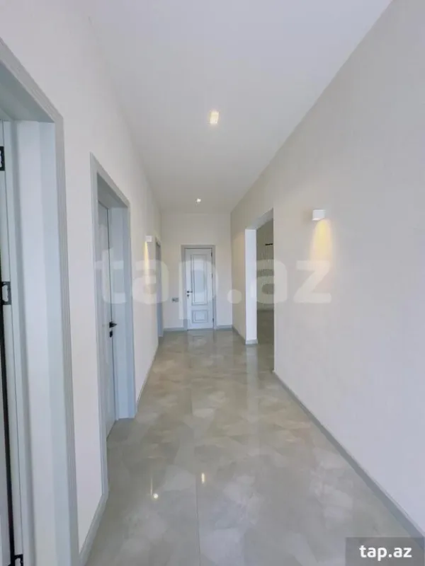 Satılır 4 otaqlı həyət evi