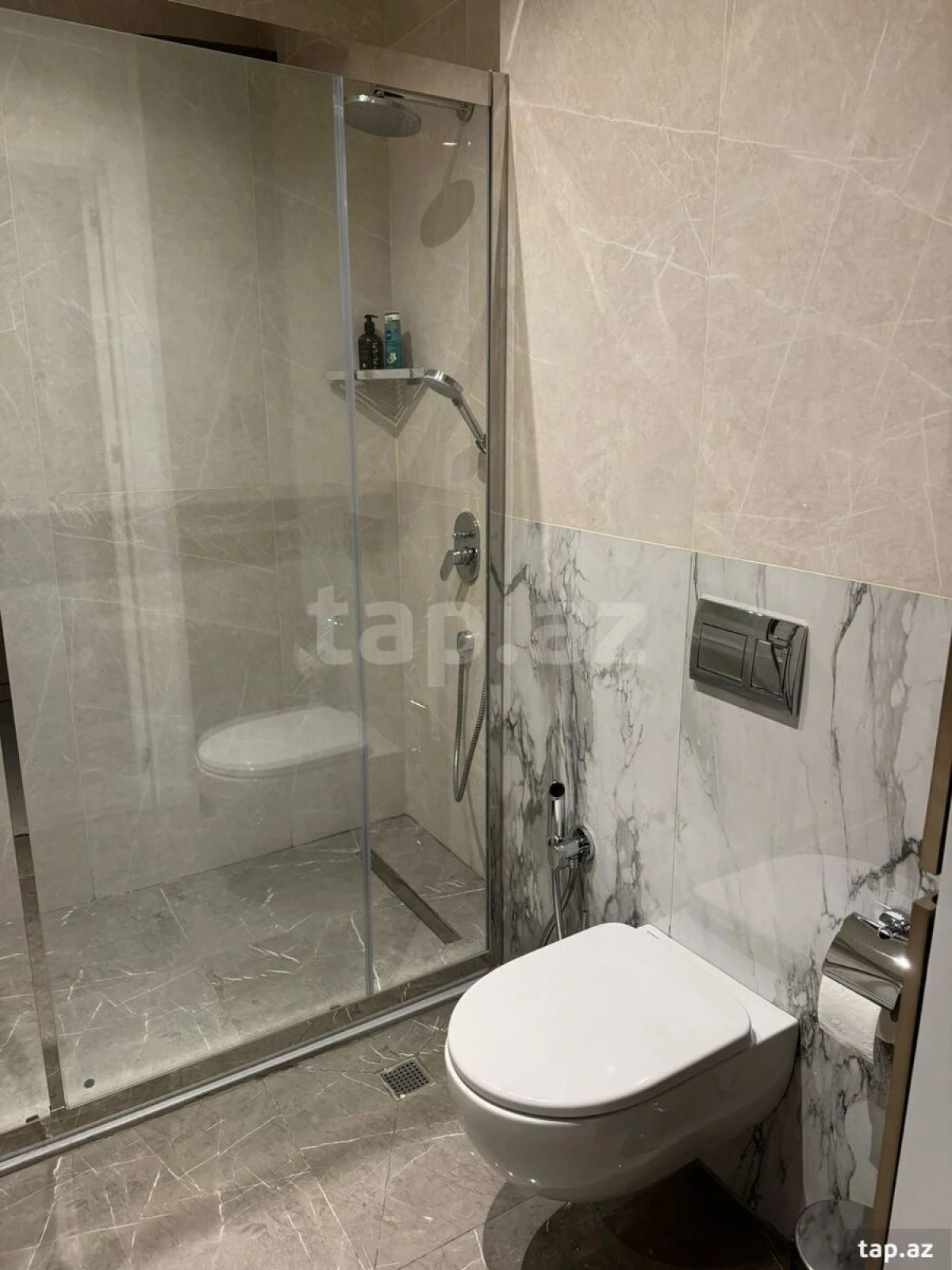 Kirayə verilir 1 otaqlı yeni tikili 60 m²