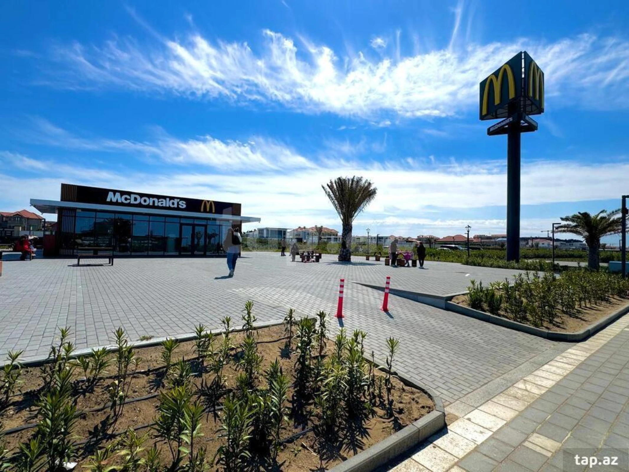 Kirayə verilir 1 otaqlı yeni tikili 60 m²