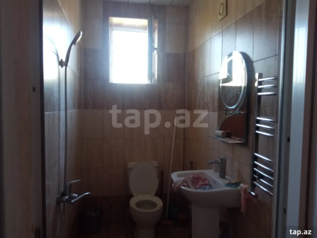 Kirayə verilir 5 otaqlı həyət evi