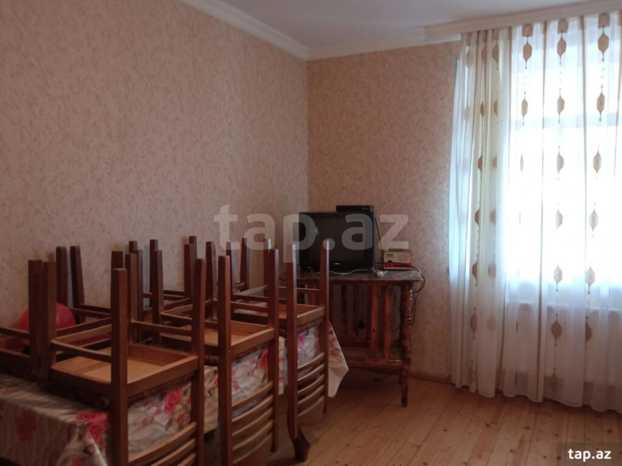 Kirayə verilir 5 otaqlı həyət evi