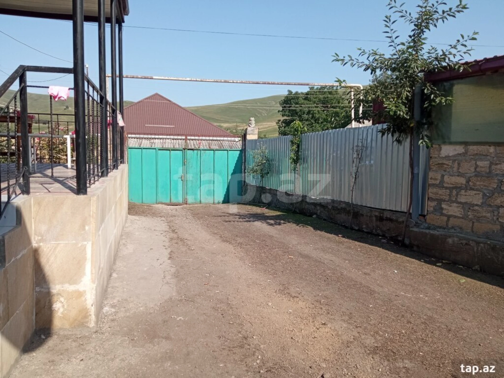 Kirayə verilir 5 otaqlı həyət evi