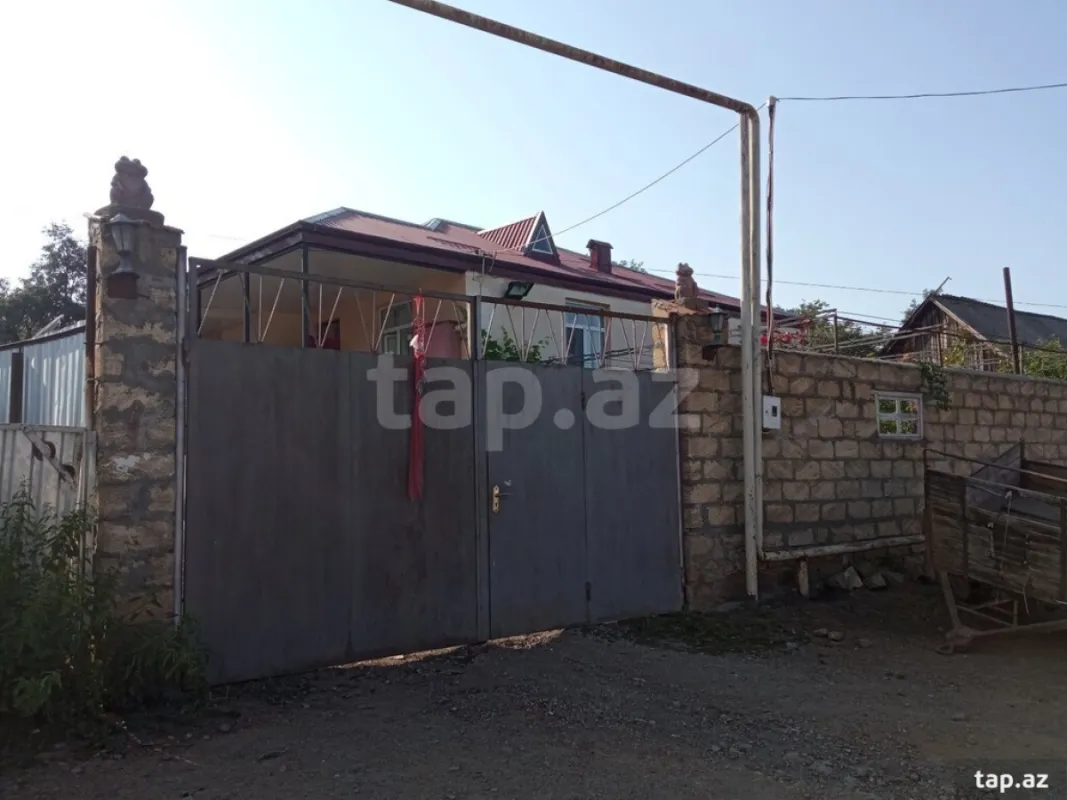 Kirayə verilir 5 otaqlı həyət evi