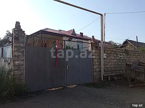 Kirayə verilir 5 otaqlı həyət evi