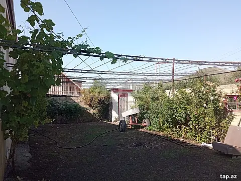 Kirayə verilir 5 otaqlı həyət evi