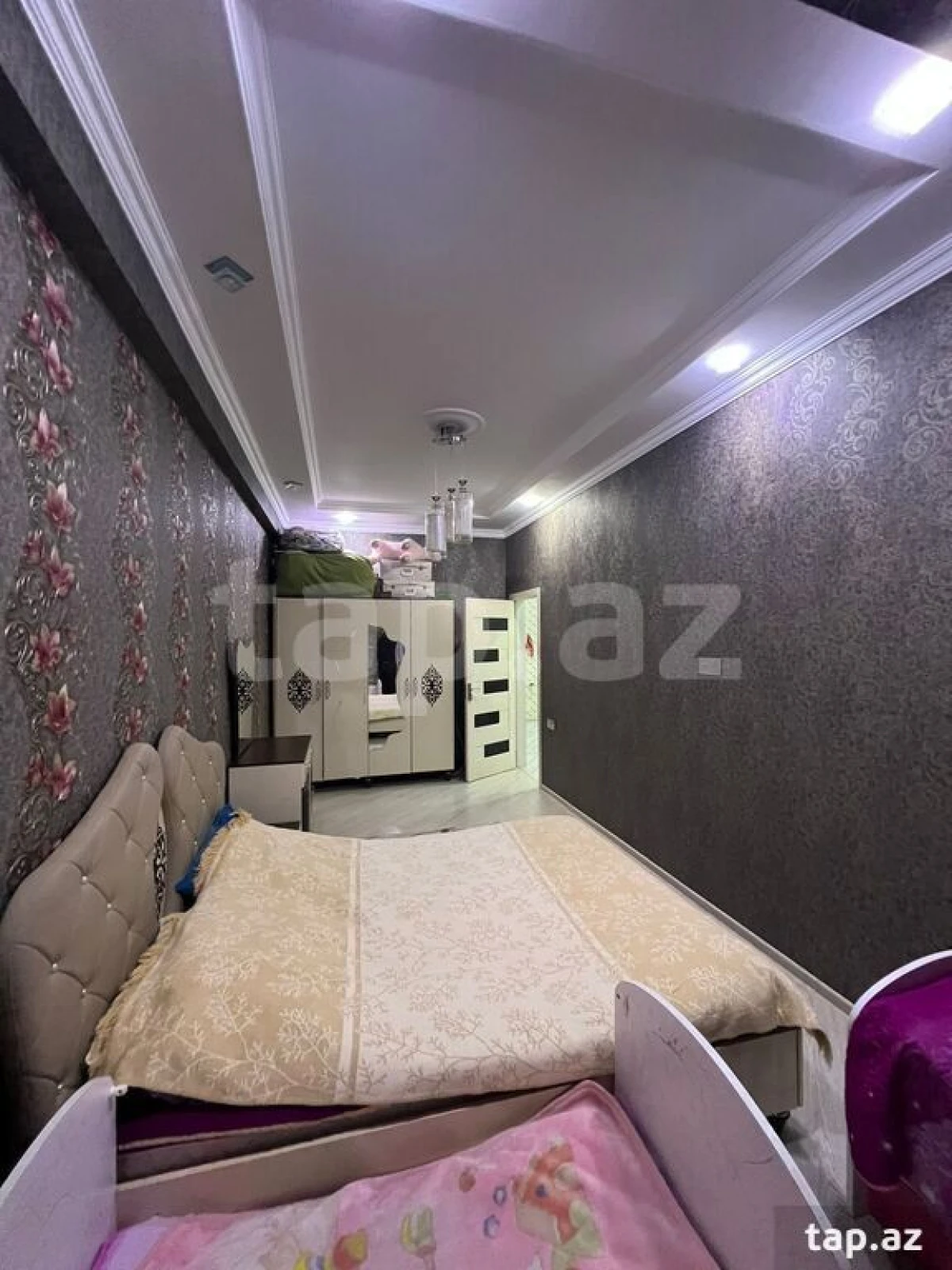 Satılır 2 otaqlı yeni tikili 75 m²