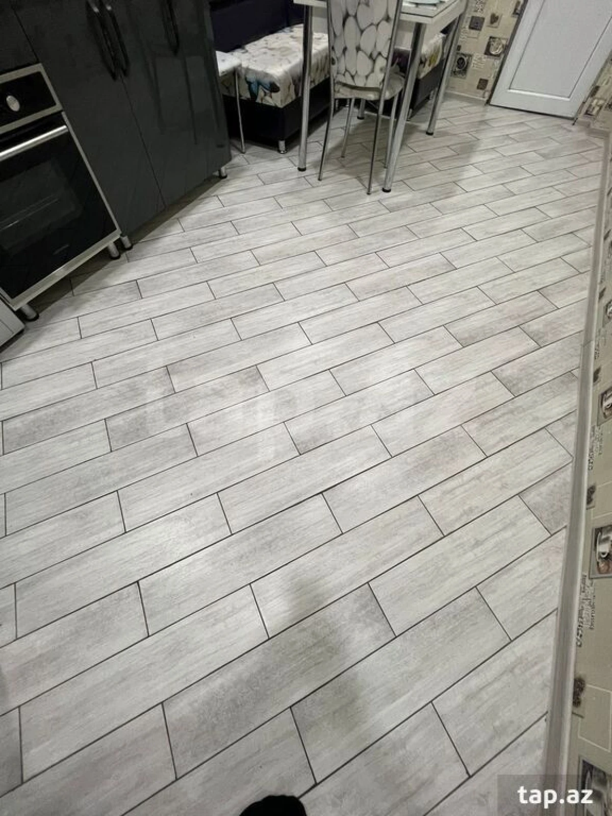 Satılır 2 otaqlı yeni tikili 75 m²