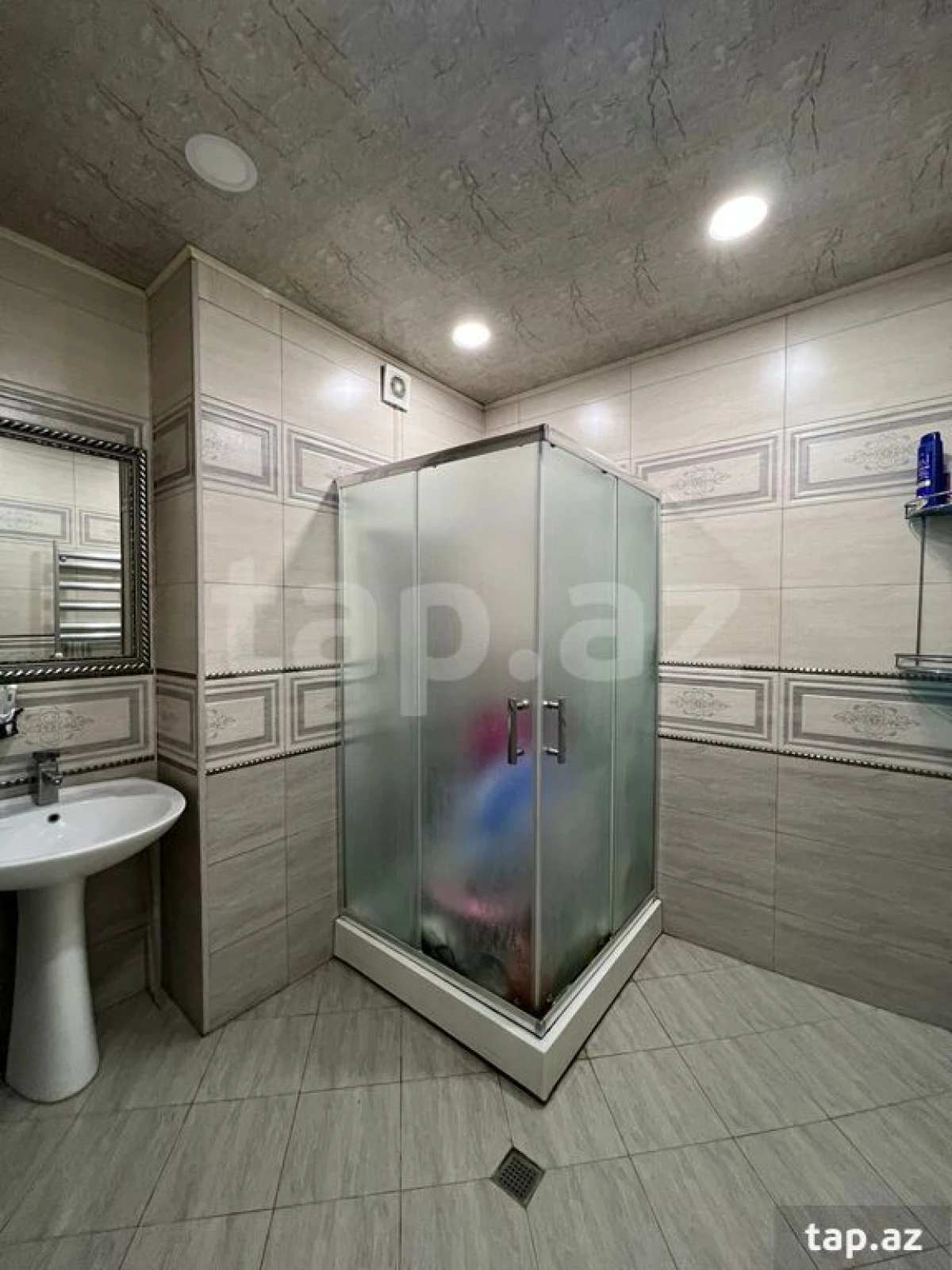 Satılır 2 otaqlı yeni tikili 75 m²